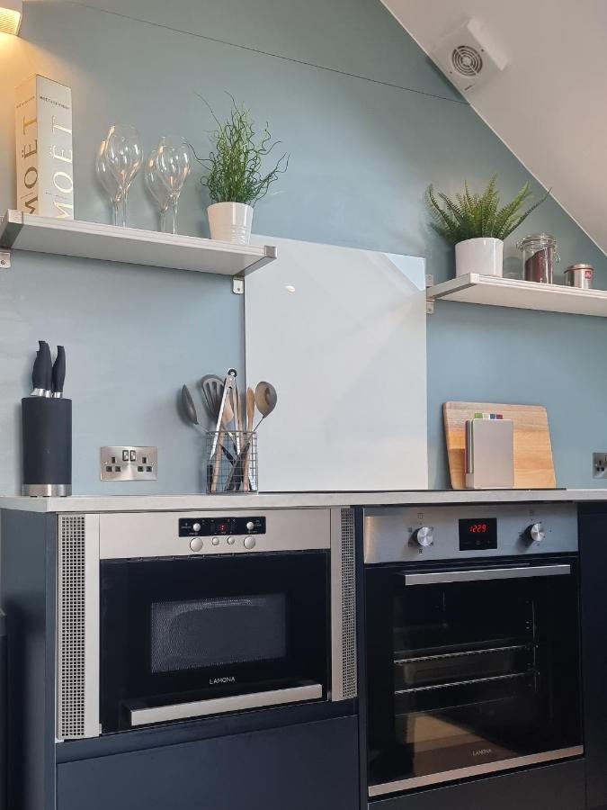 The Bunker-Luxe Central Falmouth Getaway With Stunning Sea Views Zewnętrze zdjęcie
