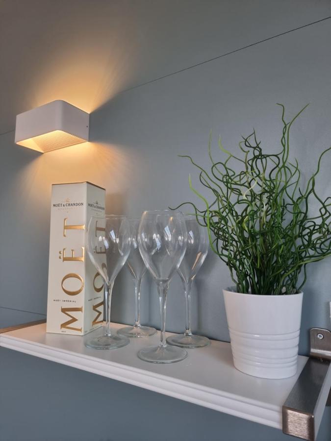 The Bunker-Luxe Central Falmouth Getaway With Stunning Sea Views Zewnętrze zdjęcie